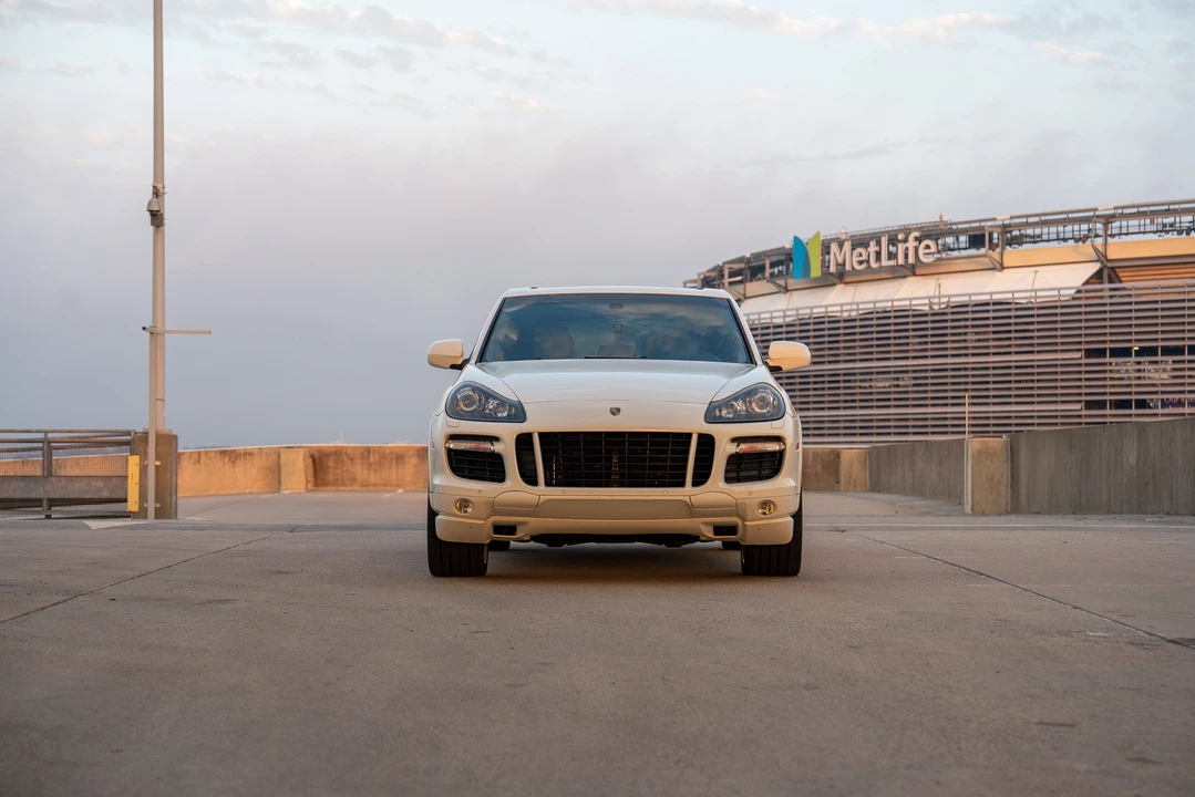 2010 Porsche 955/957 Cayenne GTS - Image 7 of 31
