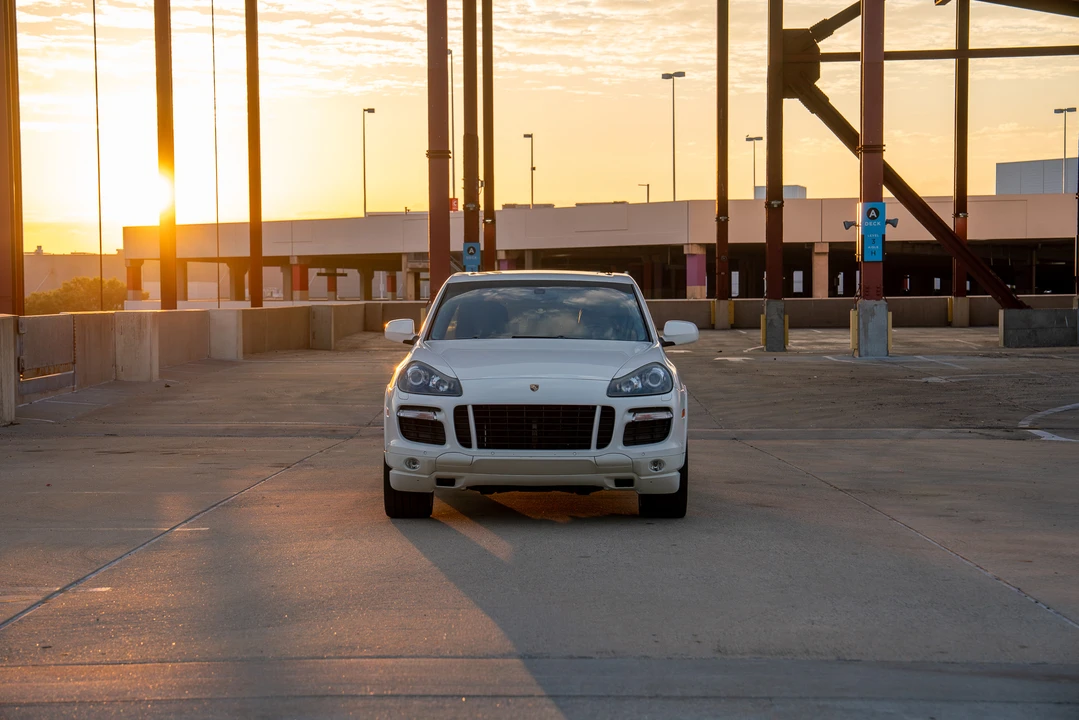 2010 Porsche 955/957 Cayenne GTS - Image 30 of 31
