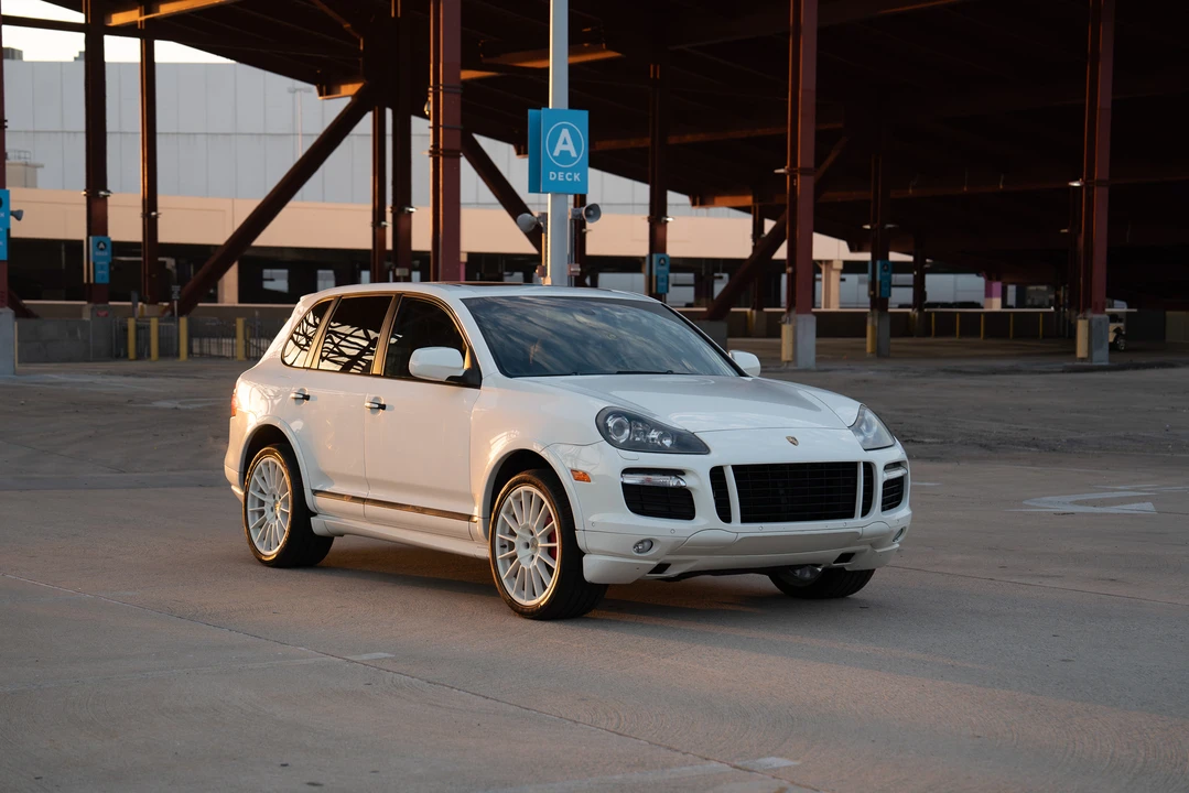 2010 Porsche 955/957 Cayenne GTS - Image 26 of 31