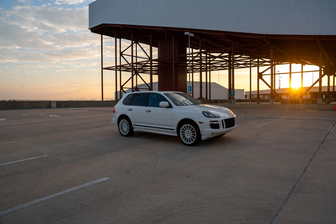 2010 Porsche 955/957 Cayenne GTS - Image 23 of 31