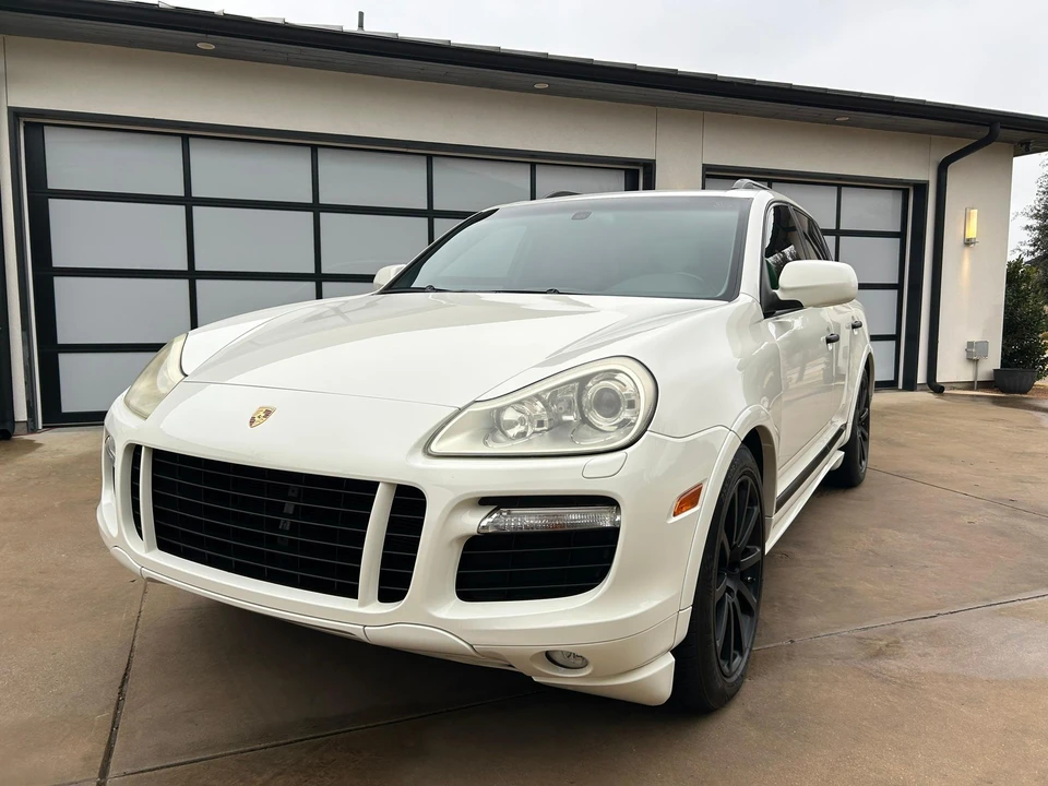 2010 Porsche 955/957 Cayenne GTS - Image 7 of 31