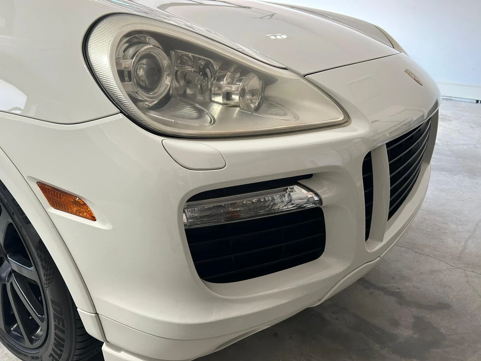 2010 Porsche 955/957 Cayenne GTS - Image 24 of 31