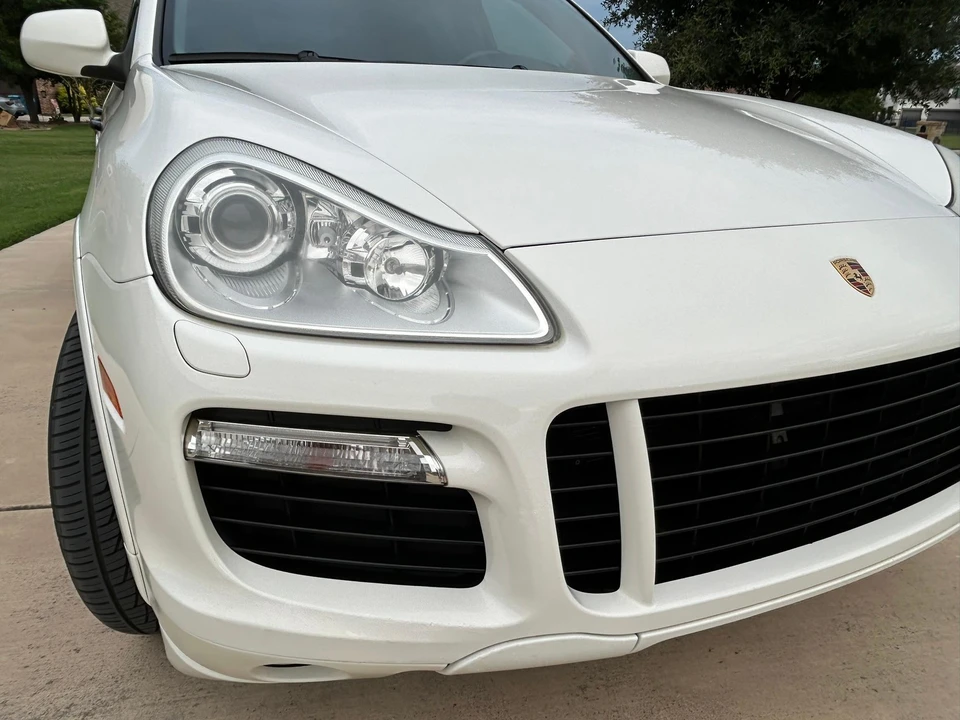 2010 Porsche 955/957 Cayenne GTS - Image 25 of 31