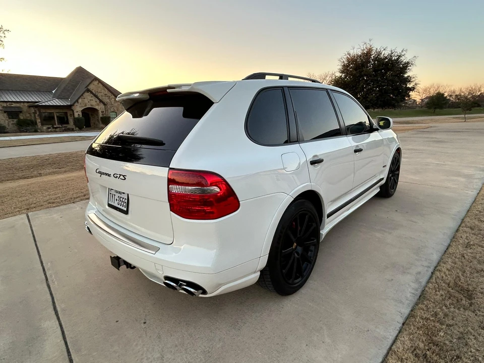 2010 Porsche 955/957 Cayenne GTS - Image 18 of 31