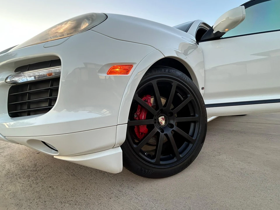 2010 Porsche 955/957 Cayenne GTS - Image 30 of 31