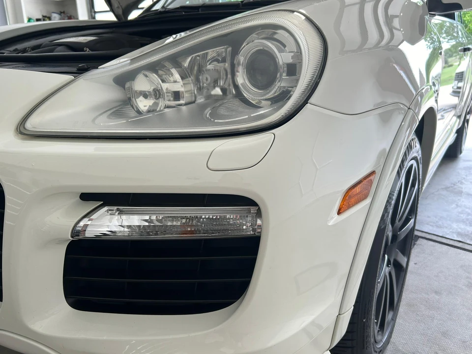 2010 Porsche 955/957 Cayenne GTS - Image 28 of 31