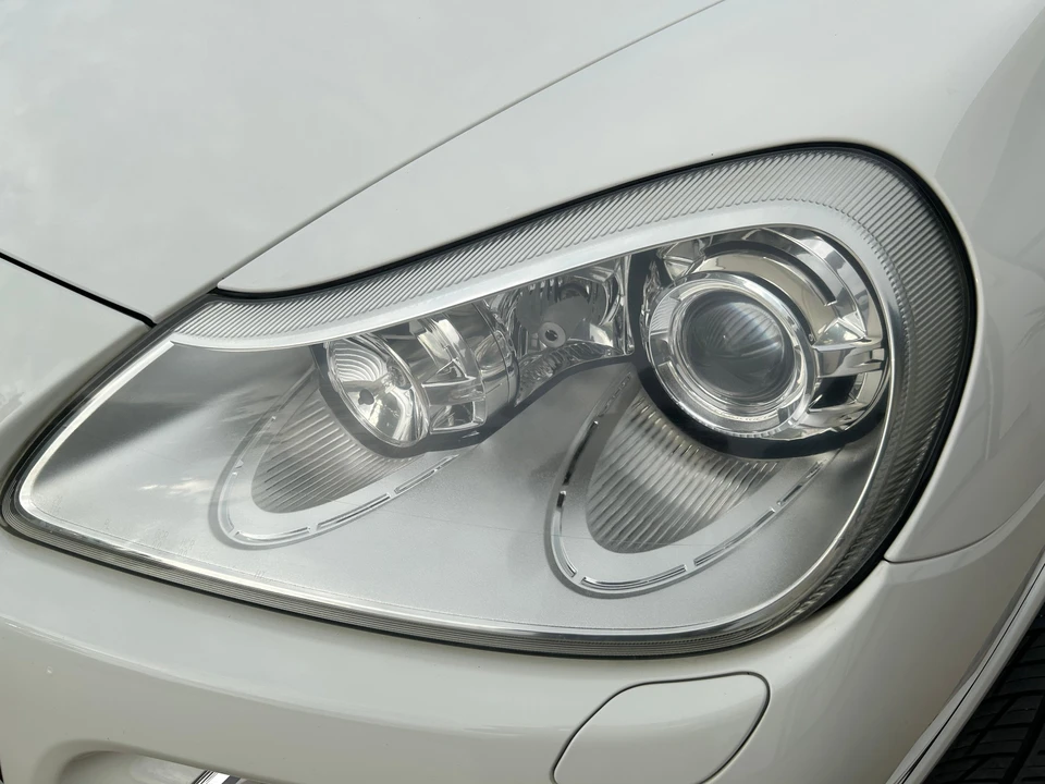 2010 Porsche 955/957 Cayenne GTS - Image 29 of 31