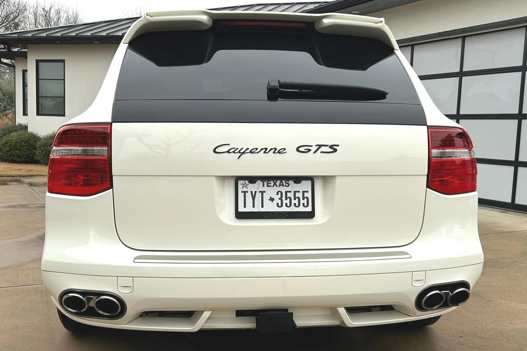 2010 Porsche 955/957 Cayenne GTS - Image 5 of 31