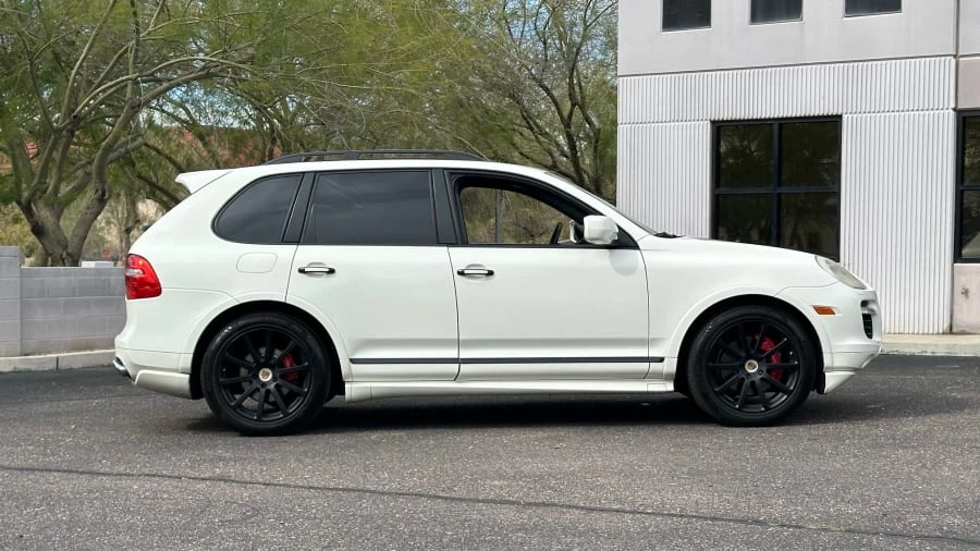 2010 Porsche 955/957 Cayenne GTS - Image 2 of 9