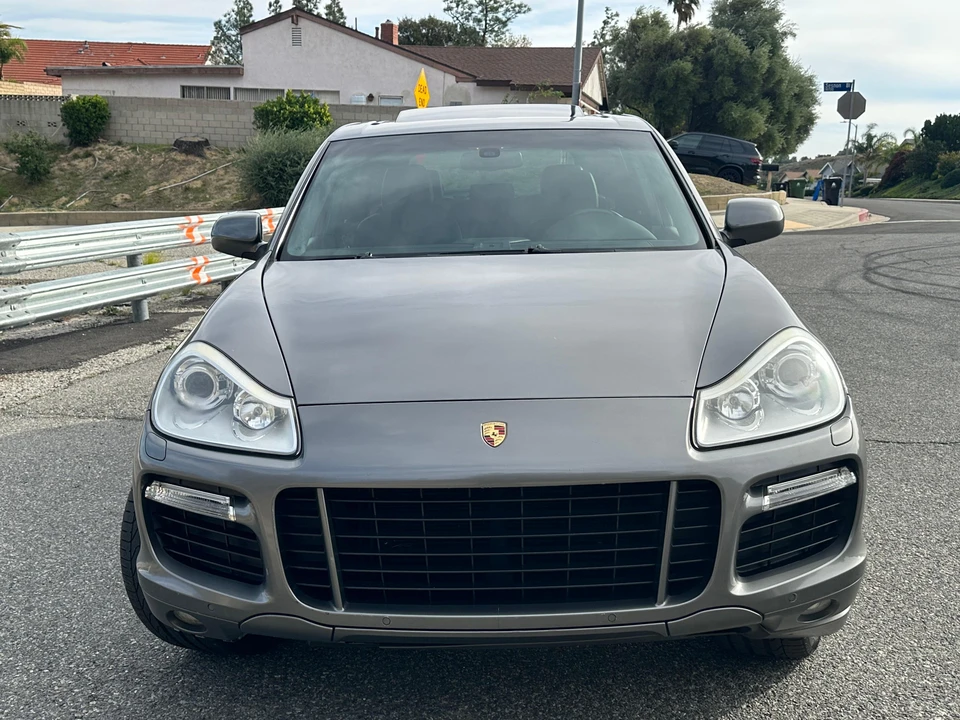 2010 Porsche 955/957 Cayenne GTS - Image 9 of 31