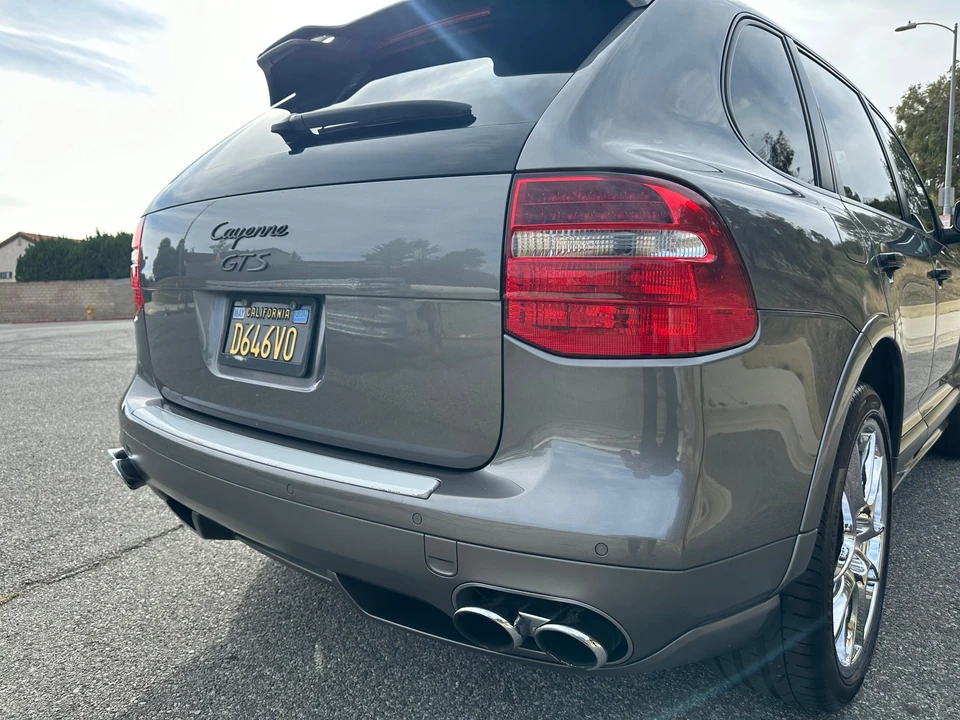 2010 Porsche 955/957 Cayenne GTS - Image 28 of 31