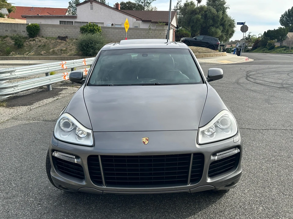 2010 Porsche 955/957 Cayenne GTS - Image 8 of 31