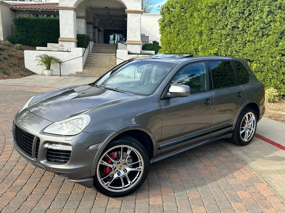 2010 Porsche 955/957 Cayenne GTS - Image 16 of 31