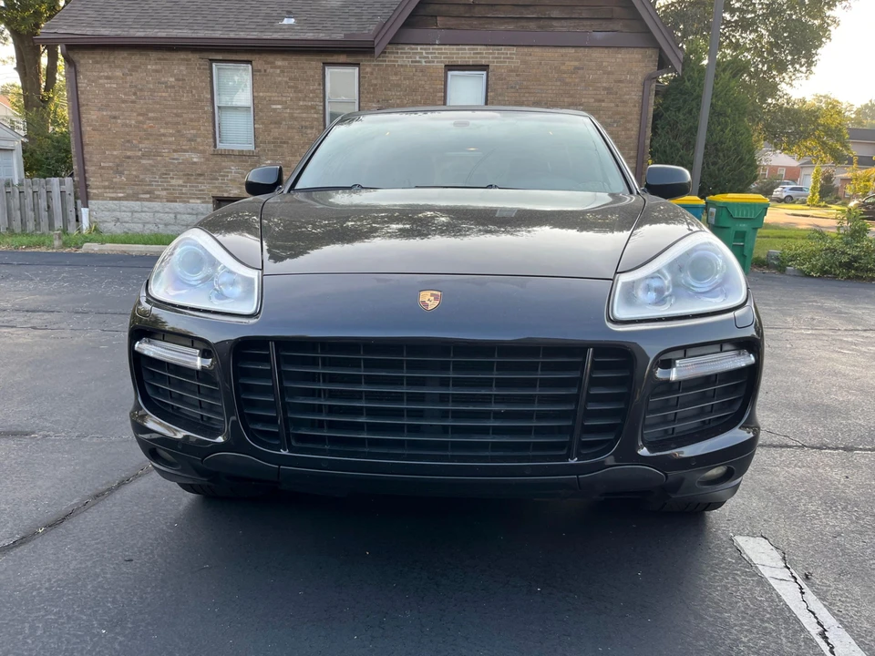 2010 Porsche 955/957 Cayenne GTS - Image 8 of 31