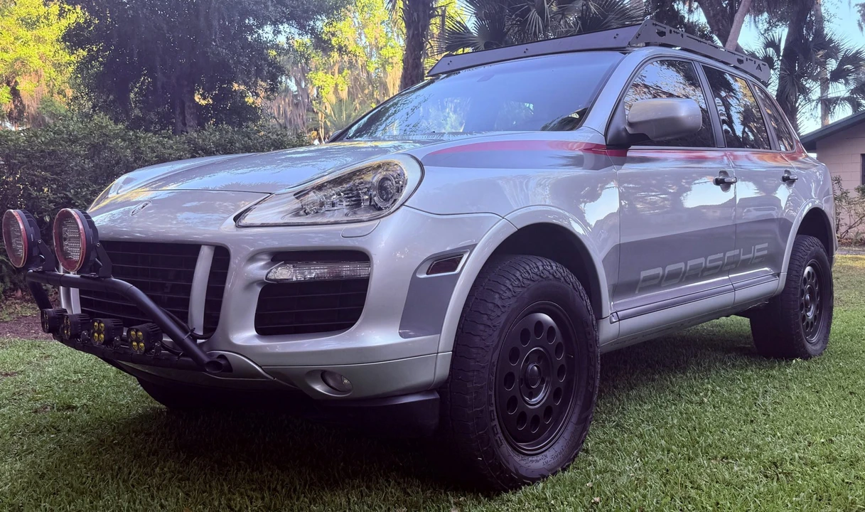 2010 Porsche 955/957 Cayenne GTS - Image 17 of 31