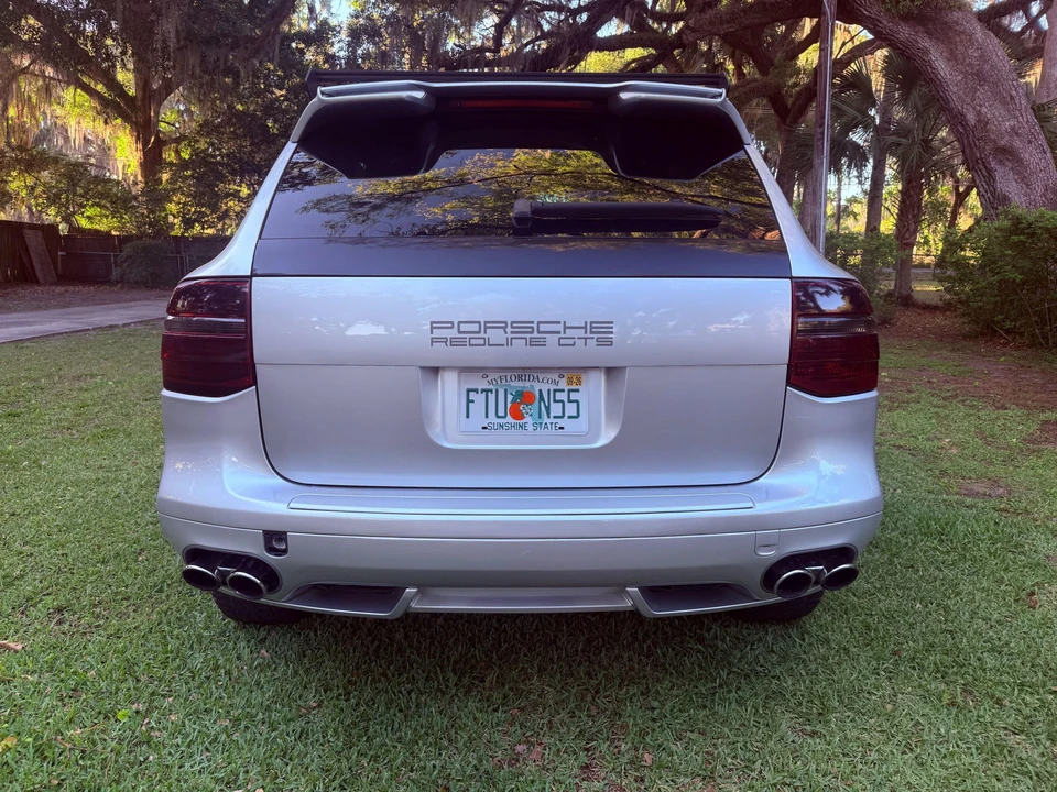2010 Porsche 955/957 Cayenne GTS - Image 11 of 31