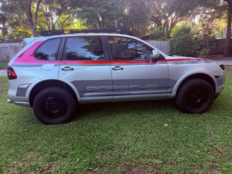 2010 Porsche 955/957 Cayenne GTS - Image 7 of 31