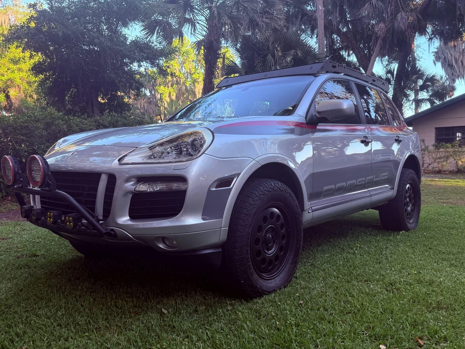 2010 Porsche 955/957 Cayenne GTS - Image 3 of 31