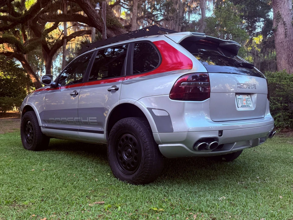 2010 Porsche 955/957 Cayenne GTS - Image 14 of 31