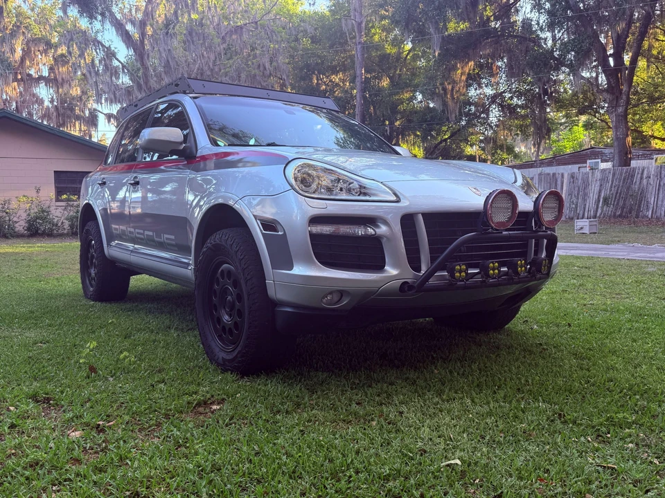 2010 Porsche 955/957 Cayenne GTS - Image 5 of 31