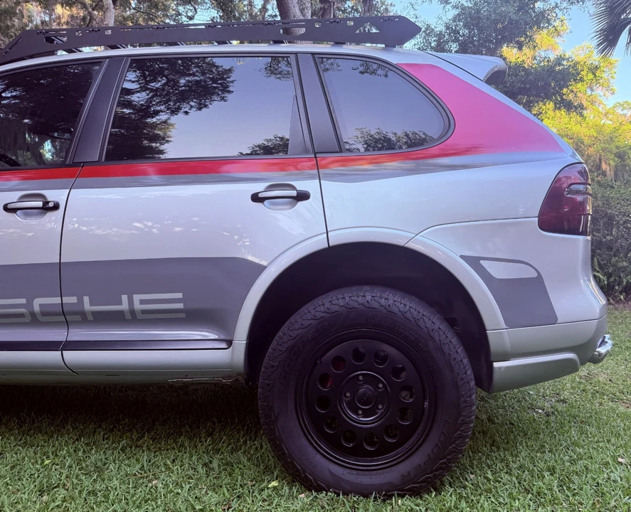 2010 Porsche 955/957 Cayenne GTS - Image 10 of 31