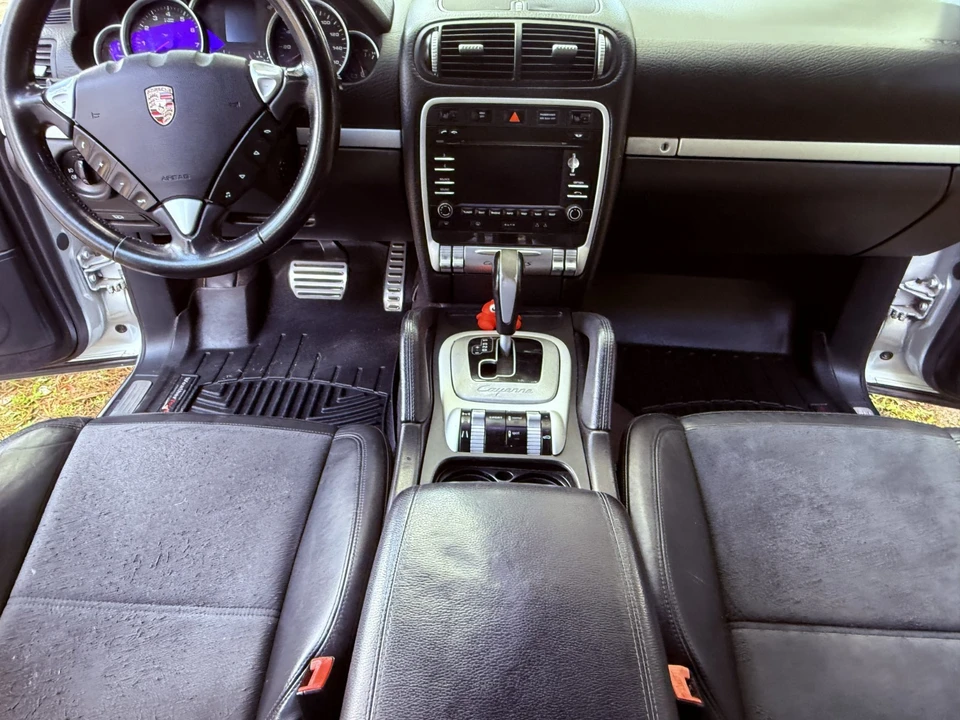 2010 Porsche 955/957 Cayenne GTS - Image 29 of 31