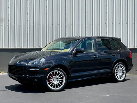 2010 Porsche Cayenne GTS