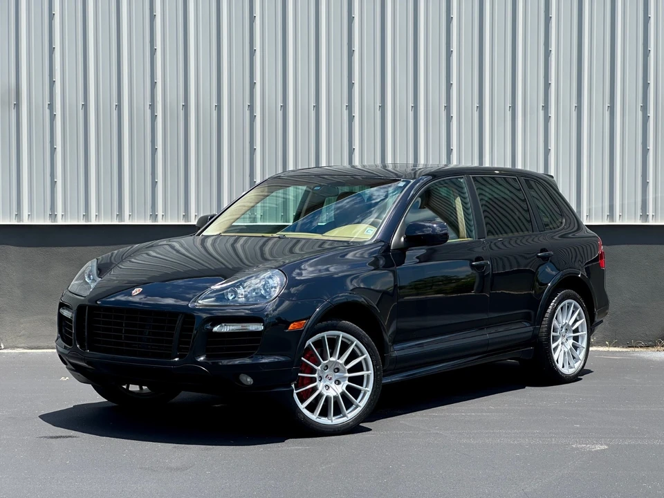 2010 Porsche 955/957 Cayenne GTS - Image 12 of 31
