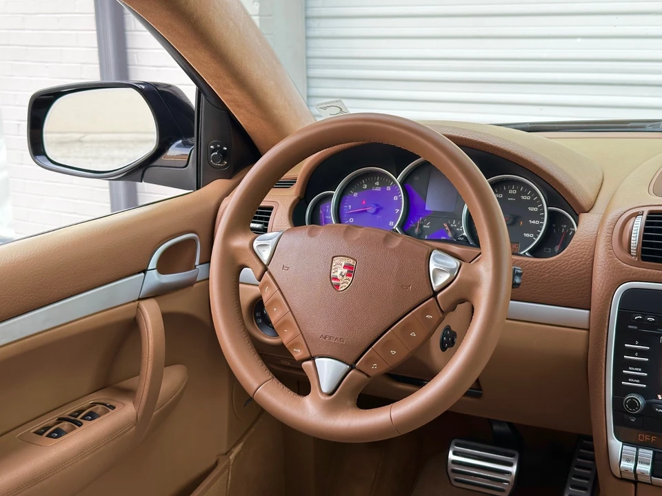 2010 Porsche 955/957 Cayenne GTS - Image 19 of 31