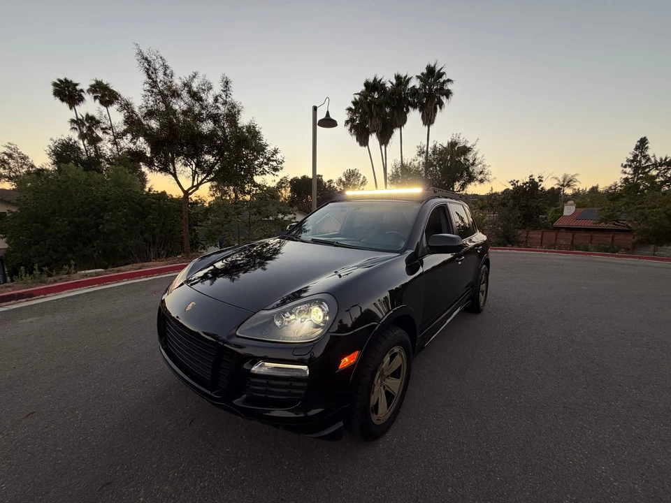 2010 Porsche 955/957 Cayenne GTS - Image 4 of 31