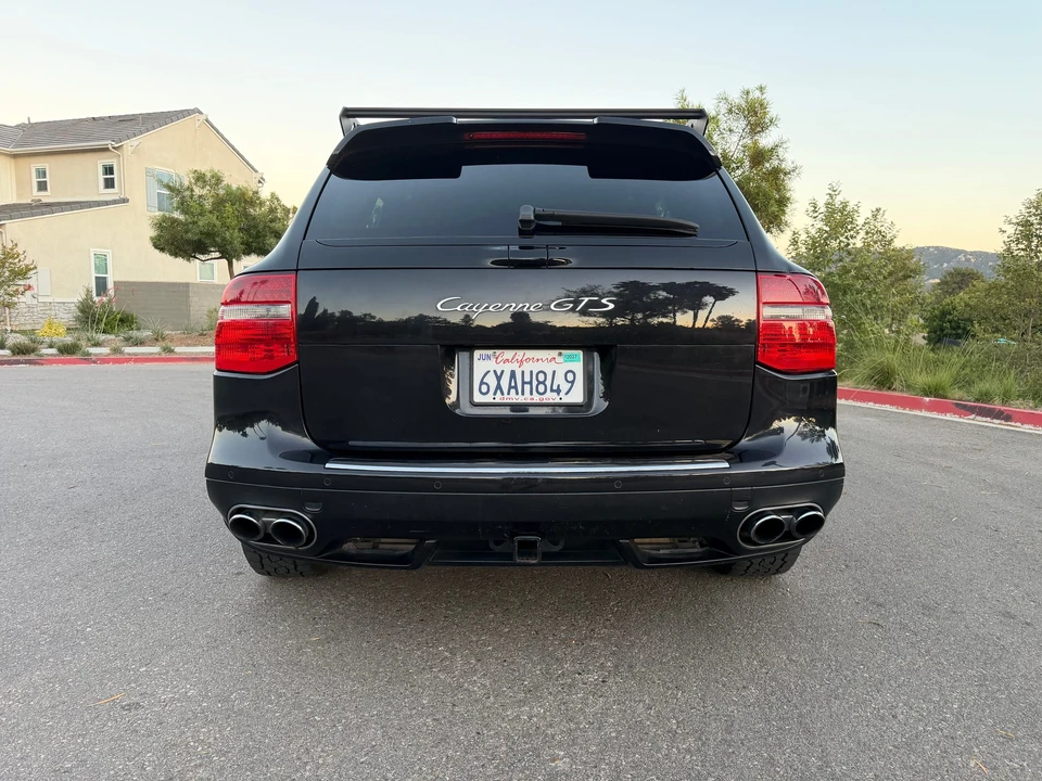 2010 Porsche 955/957 Cayenne GTS - Image 16 of 31