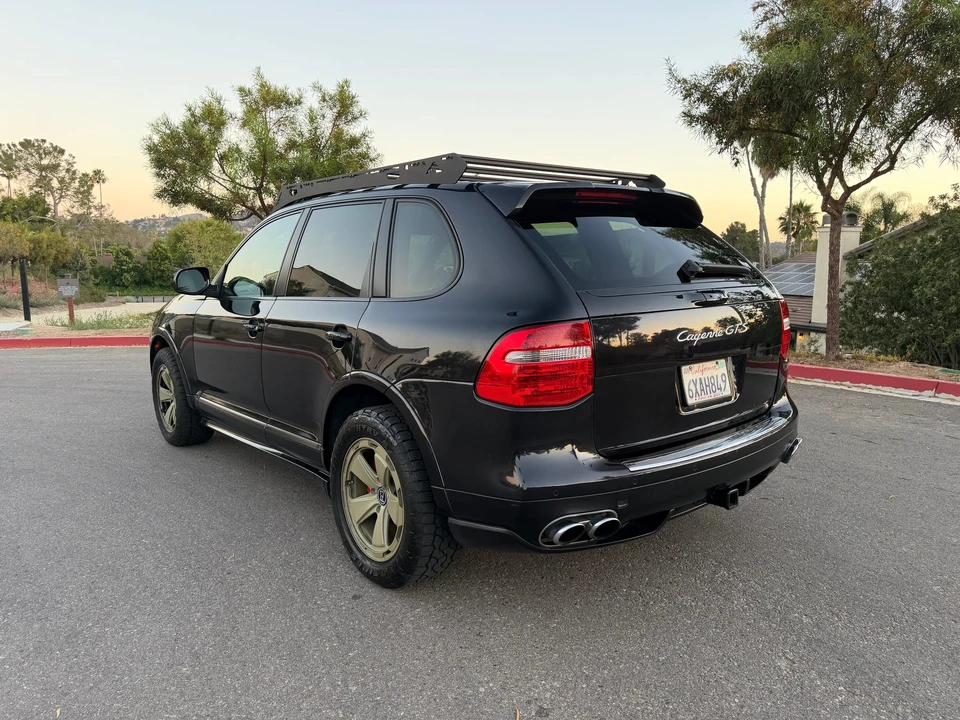 2010 Porsche 955/957 Cayenne GTS - Image 17 of 31