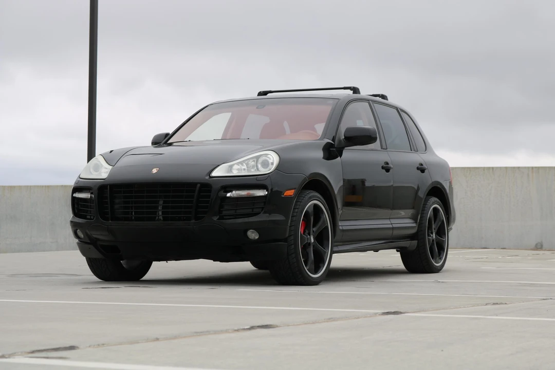 2010 Porsche 955/957 Cayenne GTS - Image 8 of 31