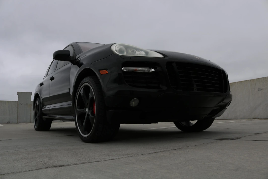 2010 Porsche 955/957 Cayenne GTS - Image 30 of 31