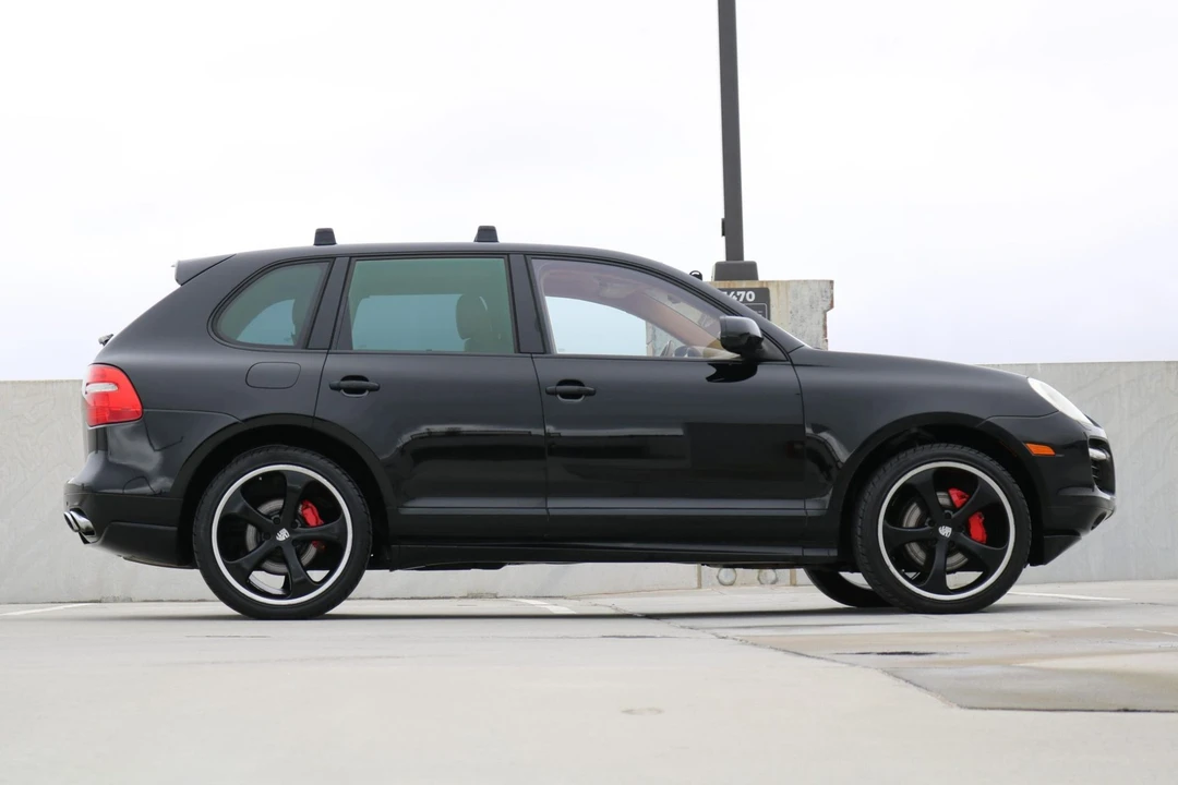 2010 Porsche 955/957 Cayenne GTS - Image 27 of 31