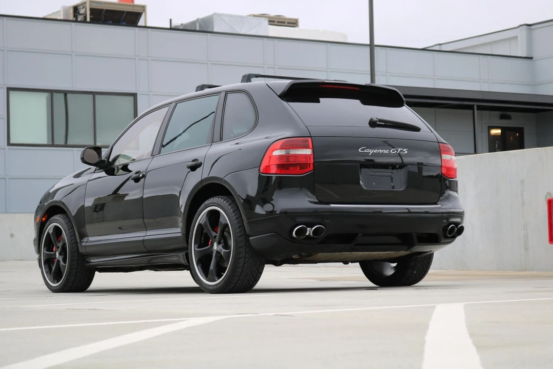 2010 Porsche 955/957 Cayenne GTS - Image 15 of 31