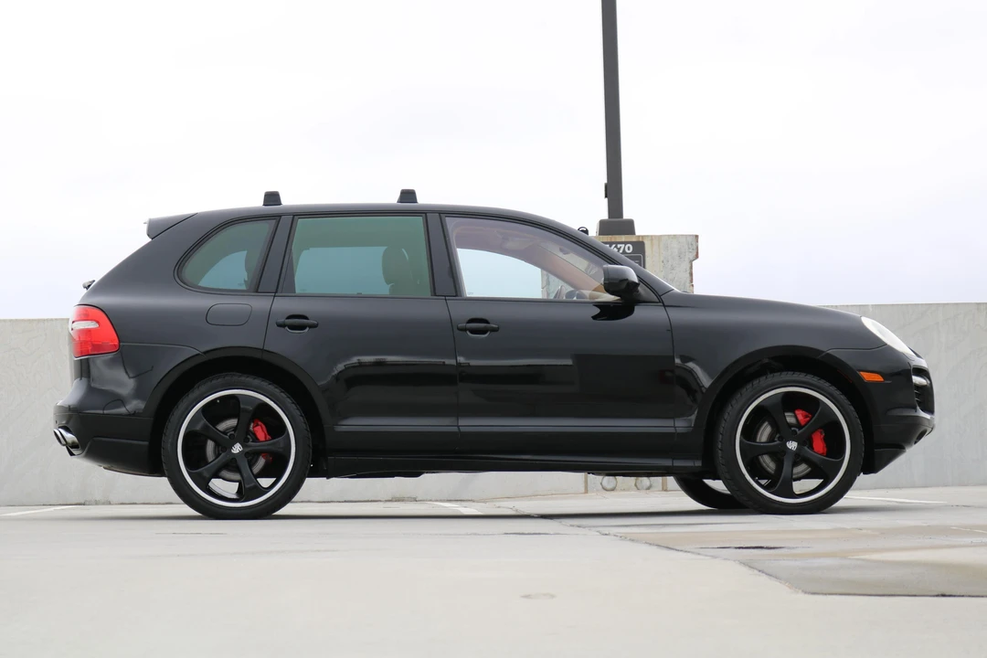 2010 Porsche 955/957 Cayenne GTS - Image 3 of 21