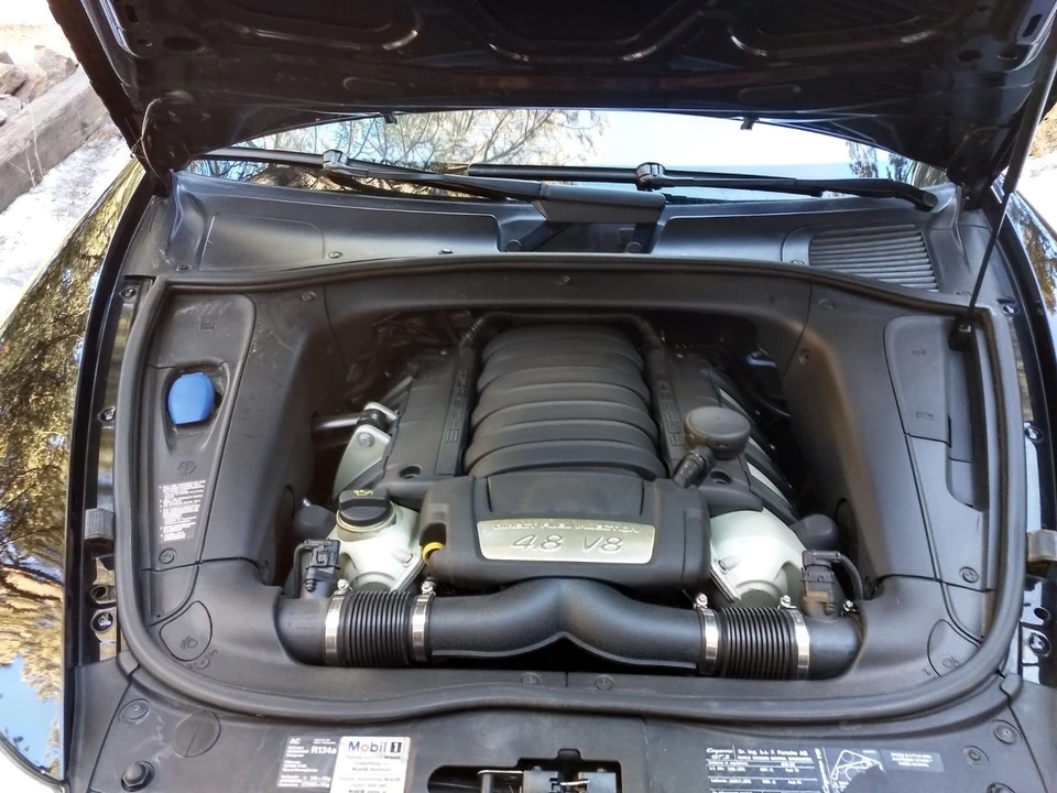 2010 Porsche 955/957 Cayenne GTS - Image 11 of 14