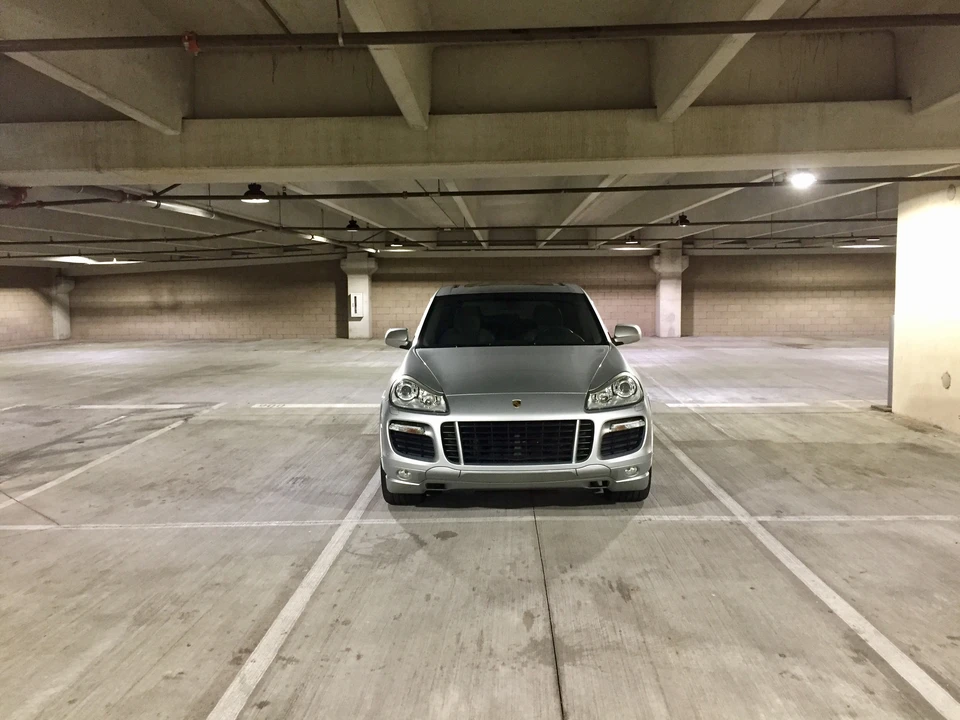 2010 Porsche 955/957 Cayenne GTS - Image 2 of 7