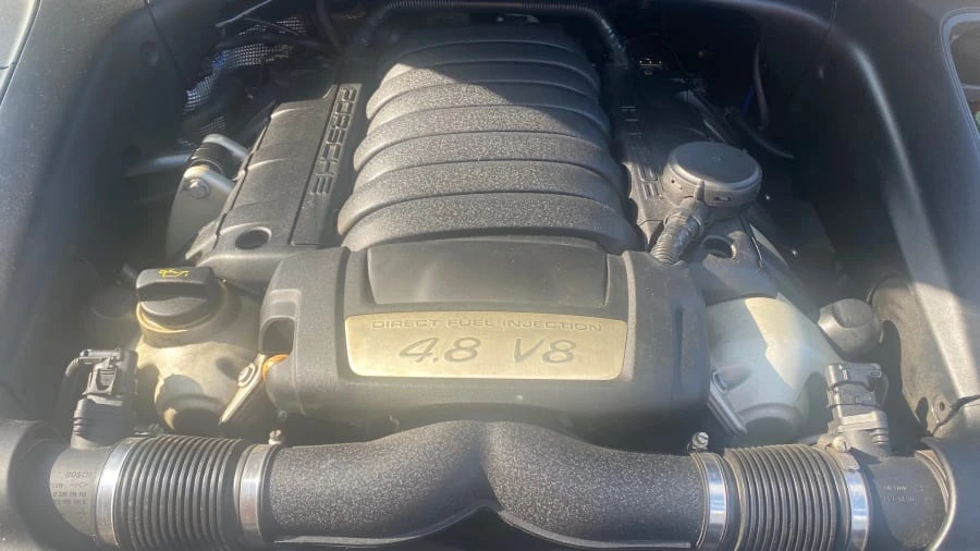 2010 Porsche 955/957 Cayenne GTS - Image 10 of 16