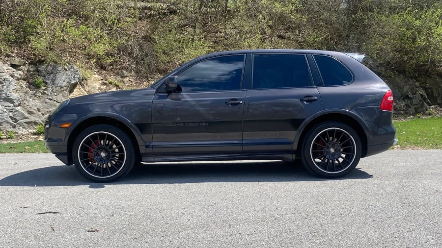 2010 Porsche 955/957 Cayenne GTS - Image 2 of 16