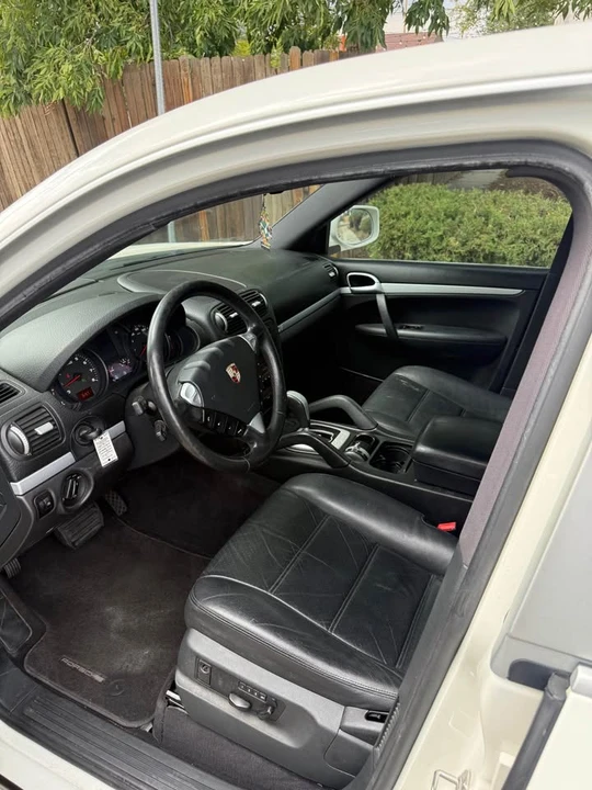 2010 Porsche 955/957 Cayenne - Image 7 of 8