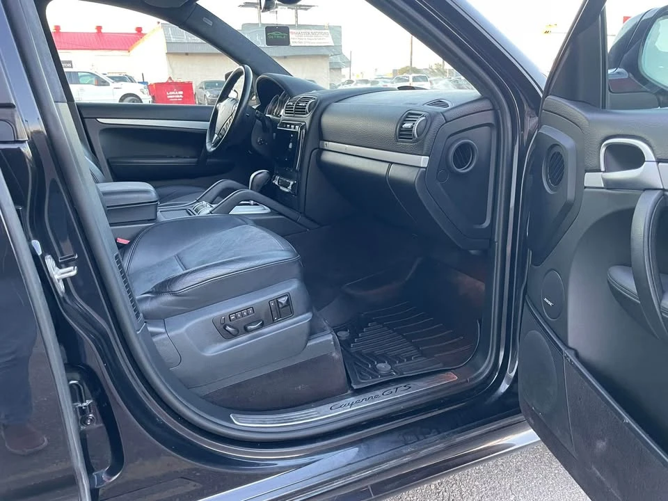 2010 Porsche 955/957 Cayenne - Image 13 of 17