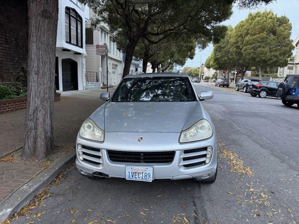 2010 Porsche 955/957 Cayenne - Image 8 of 14