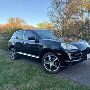 2010 Porsche Cayenne Base
