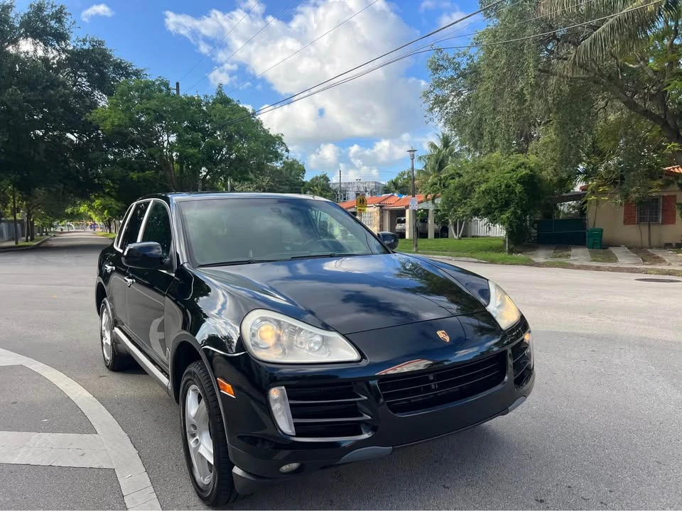 2010 Porsche 955/957 Cayenne S - Image 8 of 20