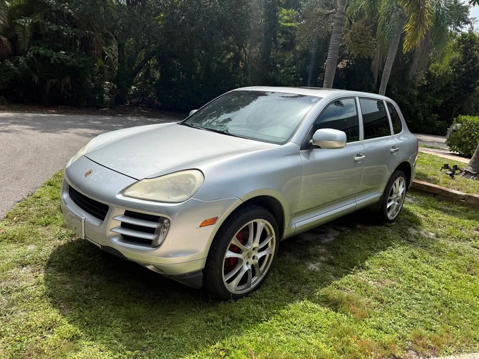 2010 Porsche 955/957 Cayenne S - Image 3 of 16
