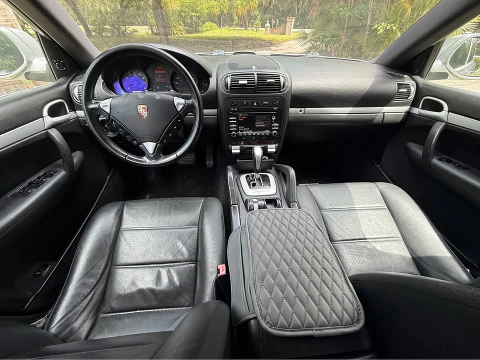 2010 Porsche 955/957 Cayenne S - Image 11 of 16