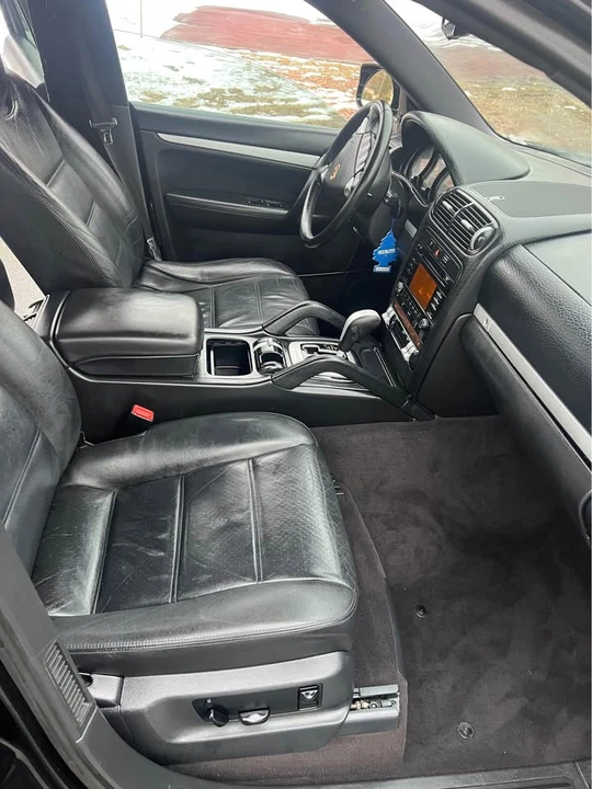 2010 Porsche 955/957 Cayenne S - Image 19 of 20