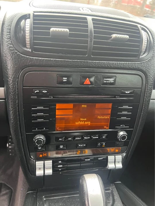 2010 Porsche 955/957 Cayenne S - Image 15 of 20